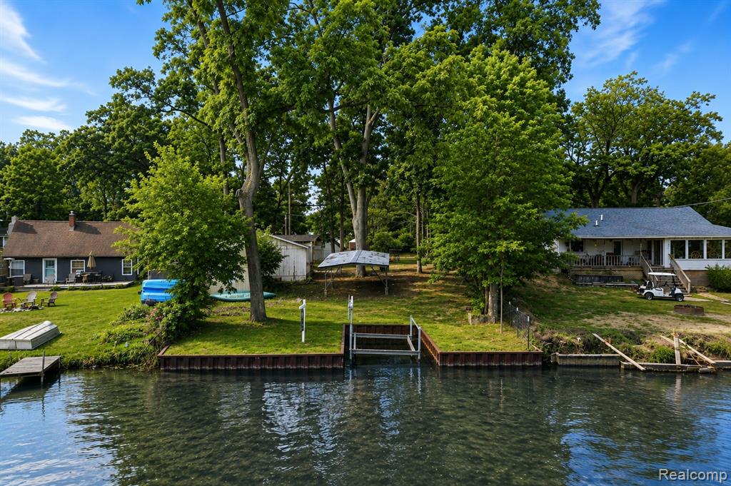 4370 Leroy Street, White Lake, MI 48383