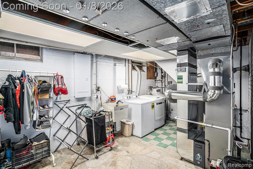 5995 Paramus, Clarkston, MI — Photo 22
