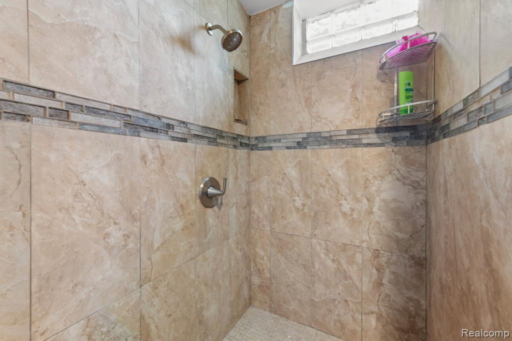 19371 Monica Street, Detroit, MI 48221 — Photo 44