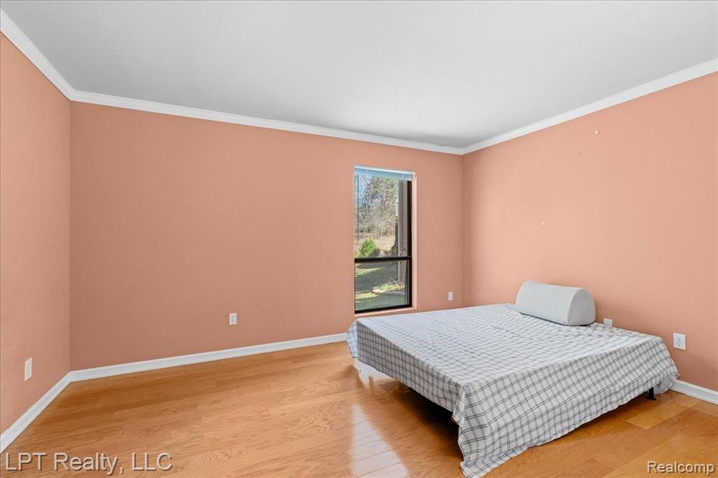 5680 DEVILLE, East Lansing, MI 48823 — Photo 17