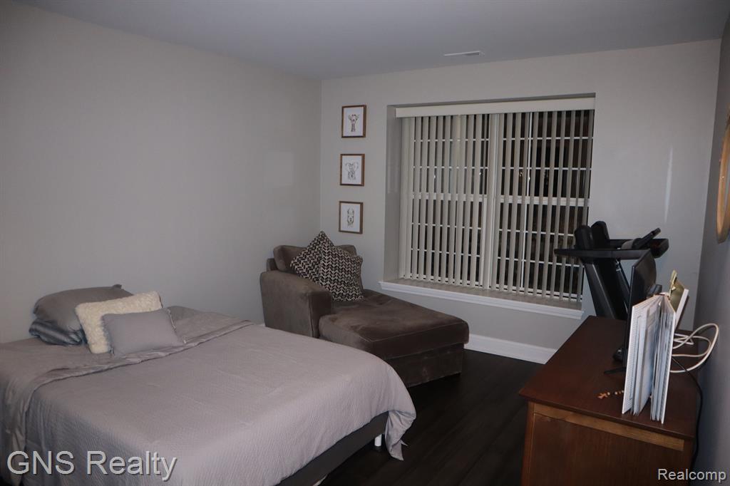 6488 SCOTLAND, Shelby Twp, MI 48316 — Photo 18