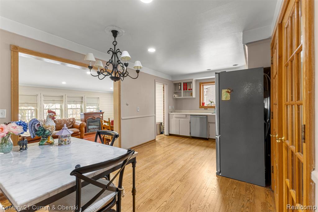 7941 N Charlesworth Street, Dearborn Heights, MI 48127 — Photo 14