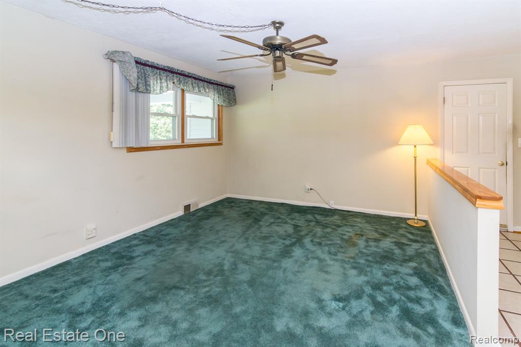 4049 MEIGS Avenue, Waterford, MI 48329 — Photo 7