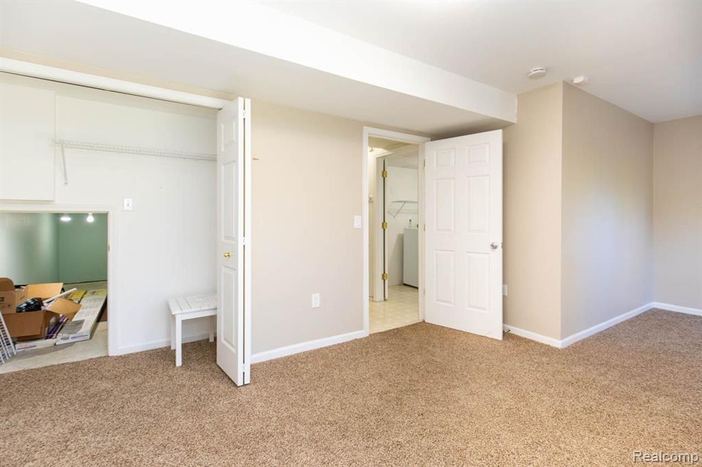 475 CHERRY ORCHARD Road, Canton, MI 48188 — Photo 42