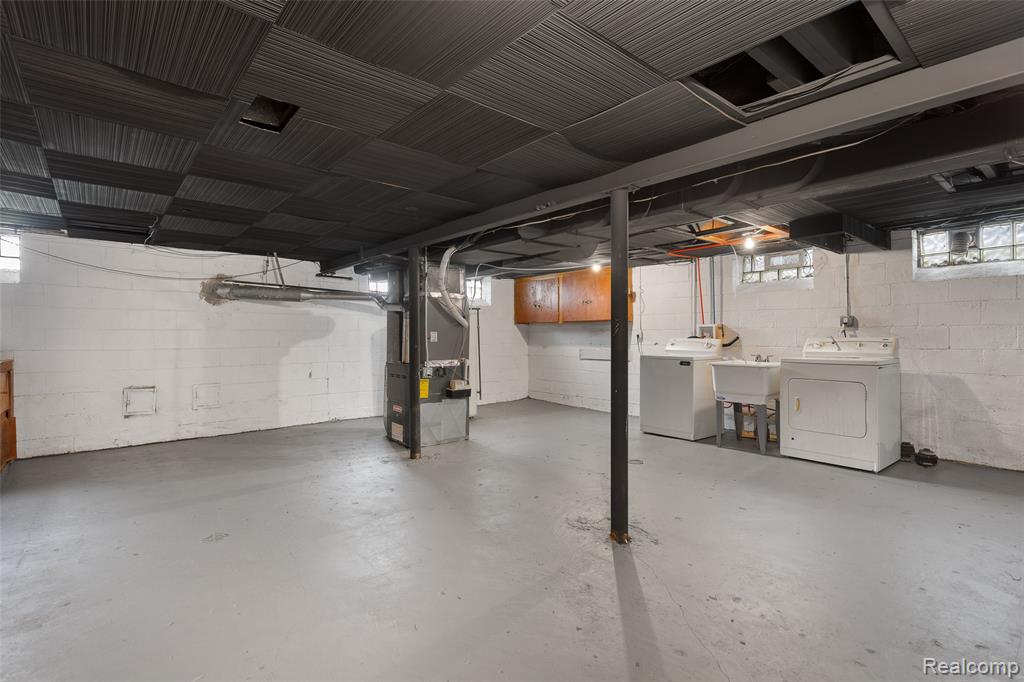 8604 Meyers Road, Detroit, MI 48228 — Photo 36
