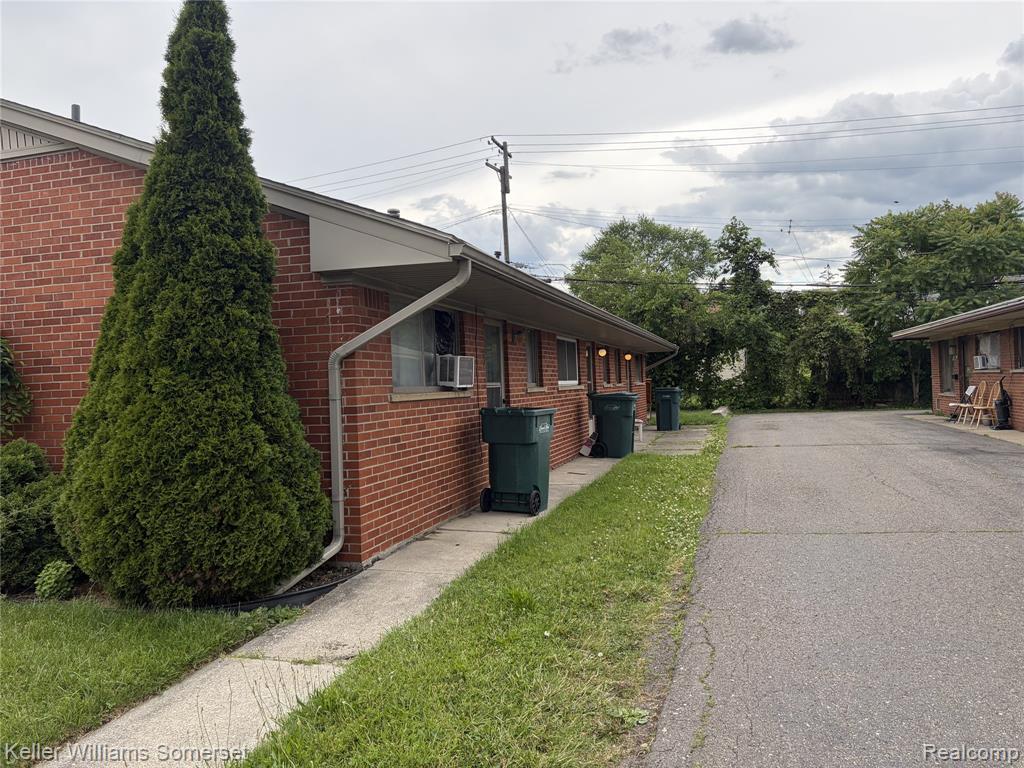 4186 Drouillard Street, Lincoln Park, MI 48146 — Photo 4