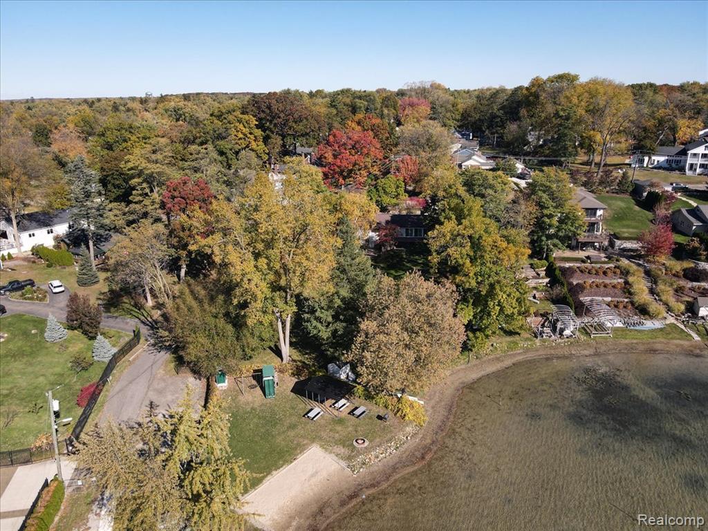 4227 Lanette Drive, Waterford, MI 48328 — Photo 49