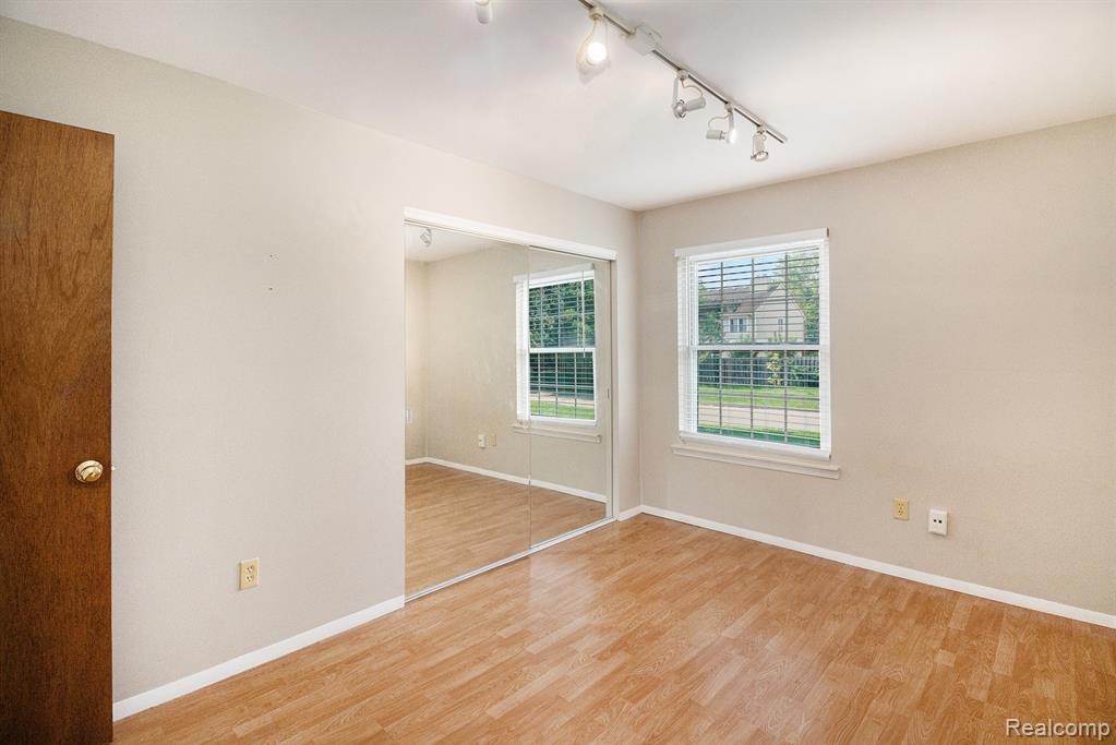 841 Bloomfield Village Boulevard, D, Auburn Hills, MI 48326 — Photo 12