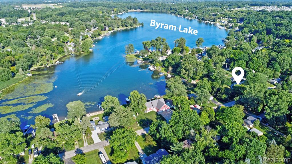 6342 Restwood Drive, Linden, MI 48451 — Photo 2