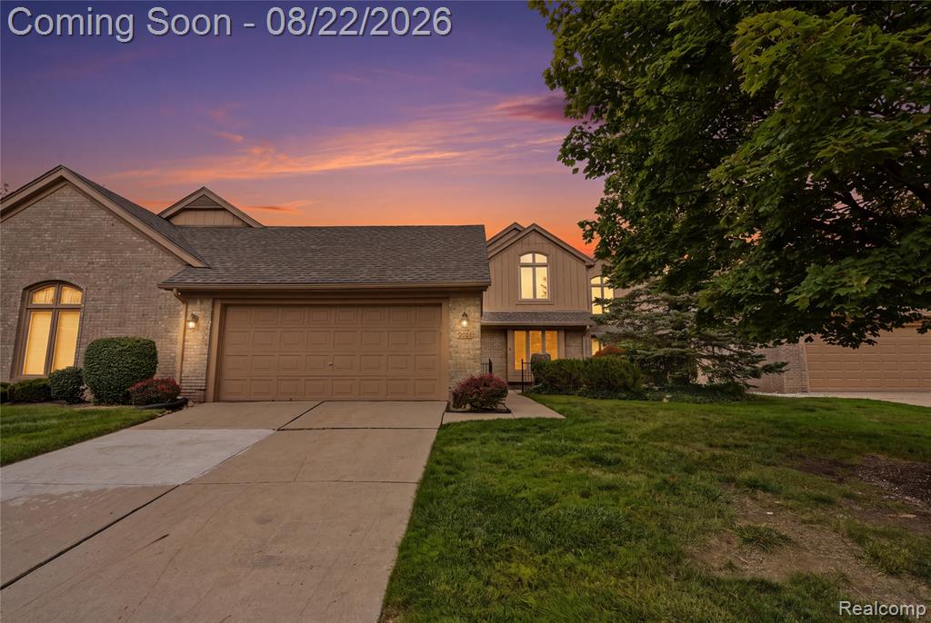 5828 Dawn Ridge Drive, Troy, MI 48098