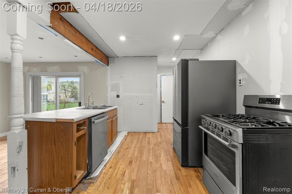 9133 Tavistock Drive, Plymouth, MI 48170 — Photo 12