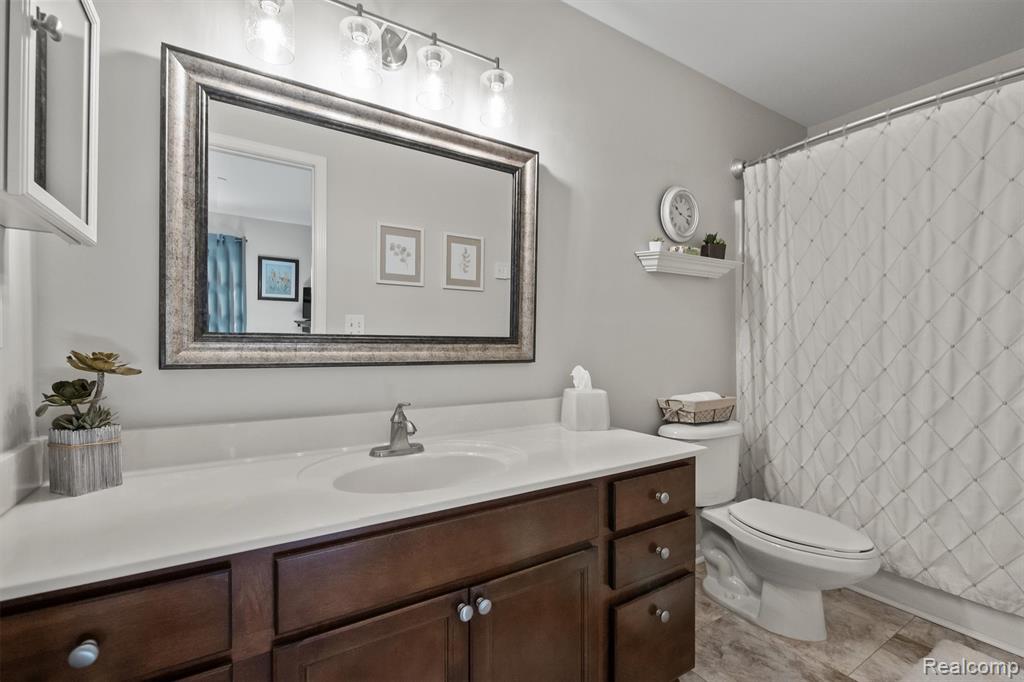 48 Millstone Drive, Waterford, MI 48328 — Photo 10