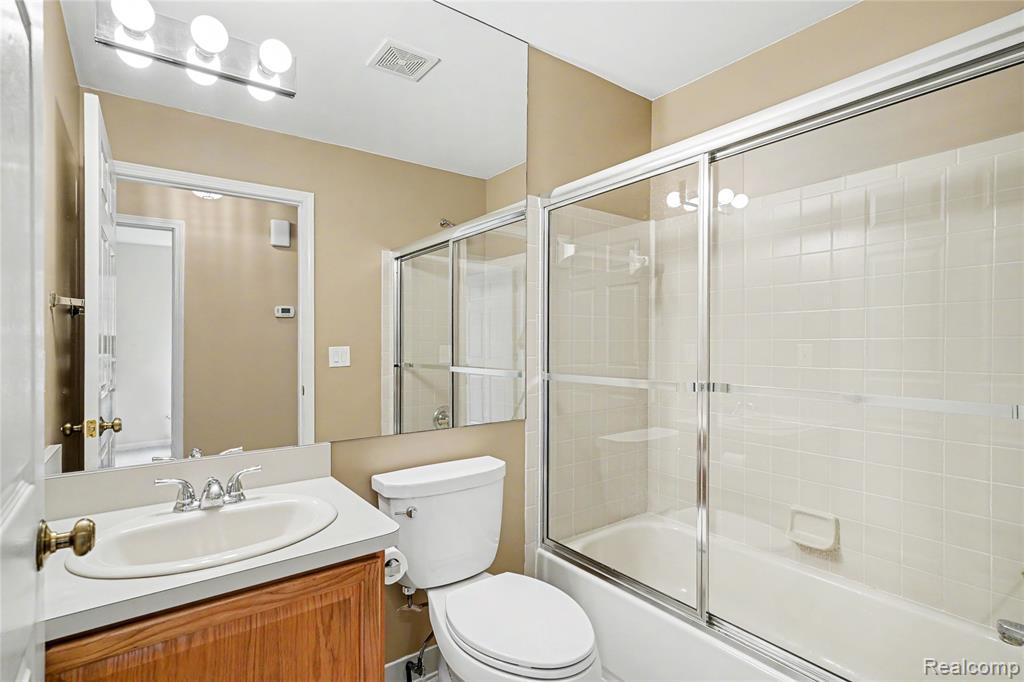 4114 Stonebridge, Holly, MI 48442 — Photo 19