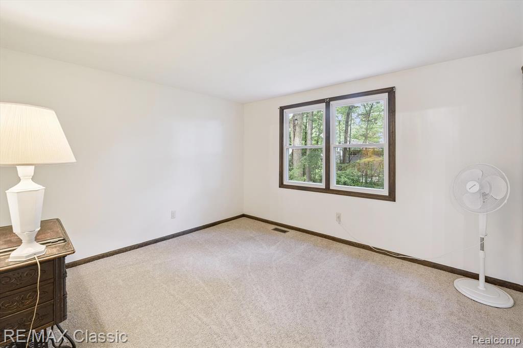 1561 Waters Edge Court, Wixom, MI 48393 — Photo 26