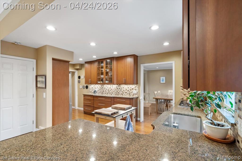 919 Cook Road, Grosse Pointe Woods, MI 48236 — Photo 9