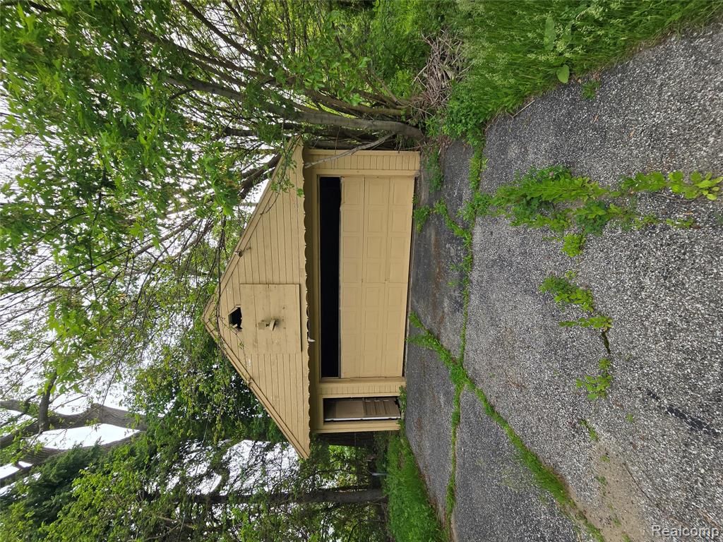 18108 Waltham Street, Detroit, MI 48205 — Photo 29