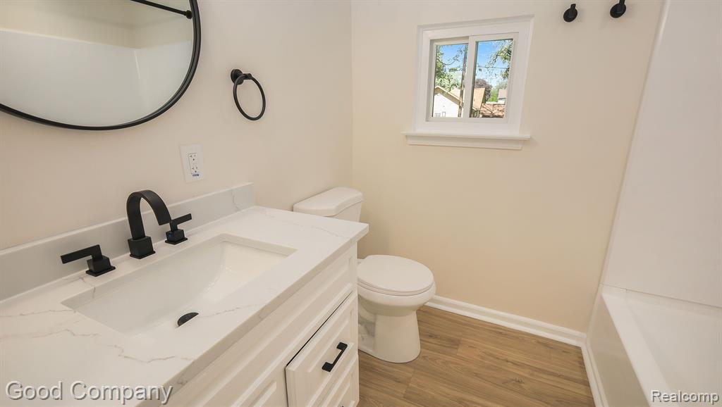 7250 SANDY BEACH Drive, Waterford, MI — Photo 12