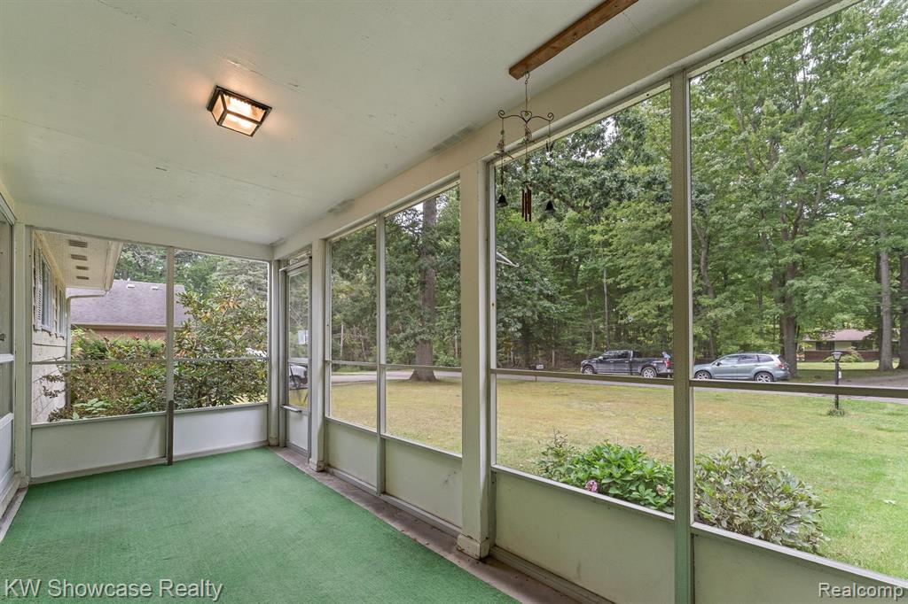 1445 Mariposa Drive, Wixom, MI 48393 — Photo 8