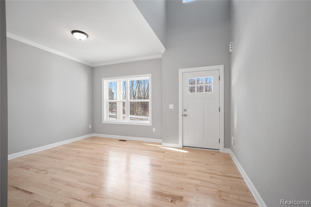16085 Catalpa Ridge Drive, Holly, MI 48442 — Photo 2