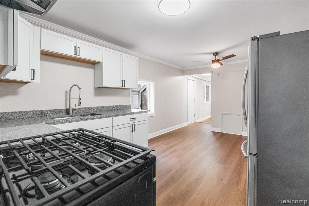 7052 Studebaker Avenue, Warren, MI 48091 — Photo 11