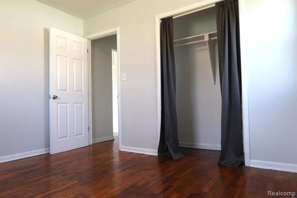 4618 BRUNSWICK Avenue, Flint, MI 48507 — Photo 10