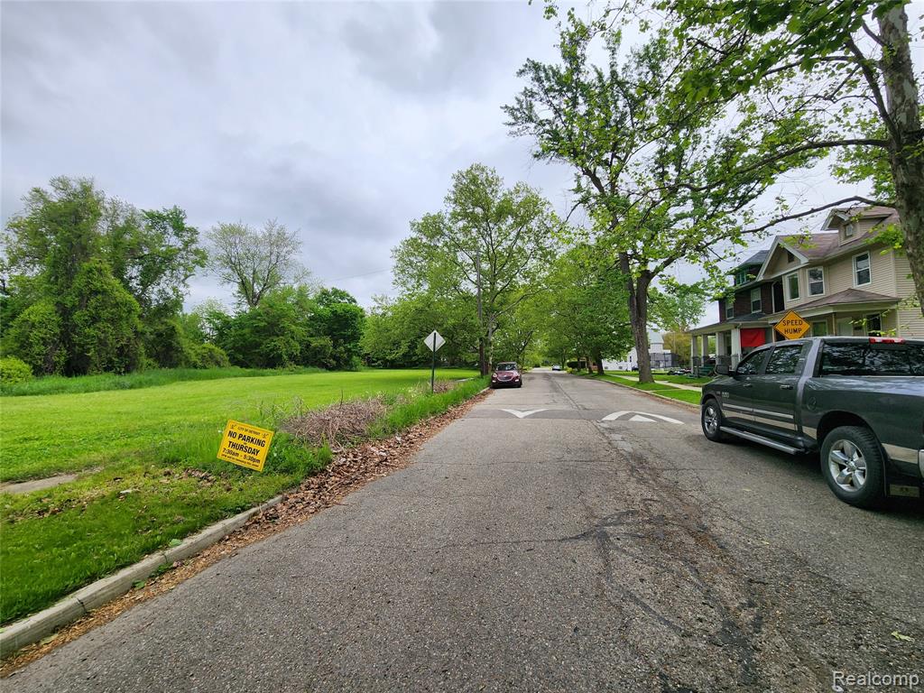 639 Smith Street, Detroit, MI 48202 — Photo 4