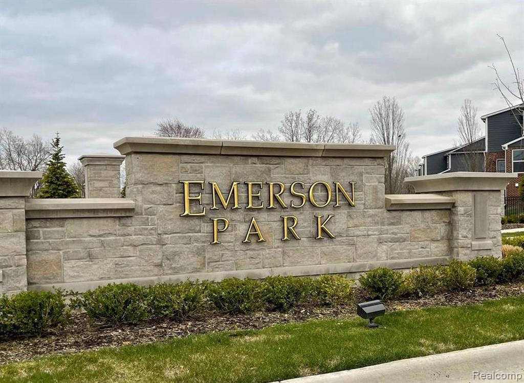 43541 PROSPECT, Novi, MI — Photo 45