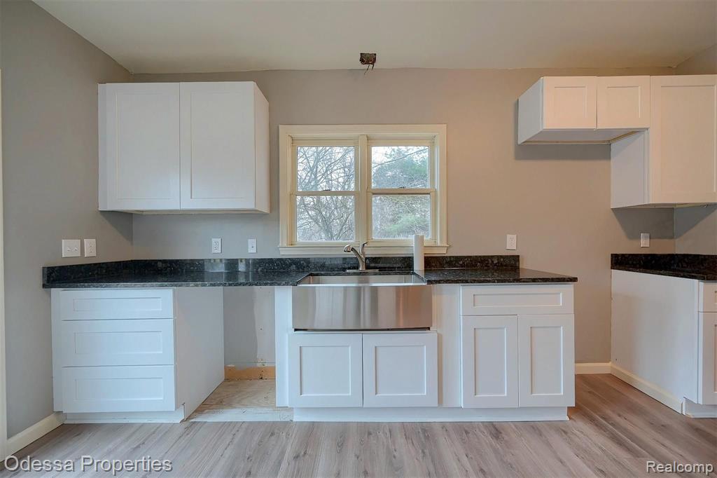 6294 SWARTOUT Road, Clay, MI 48001 — Photo 7