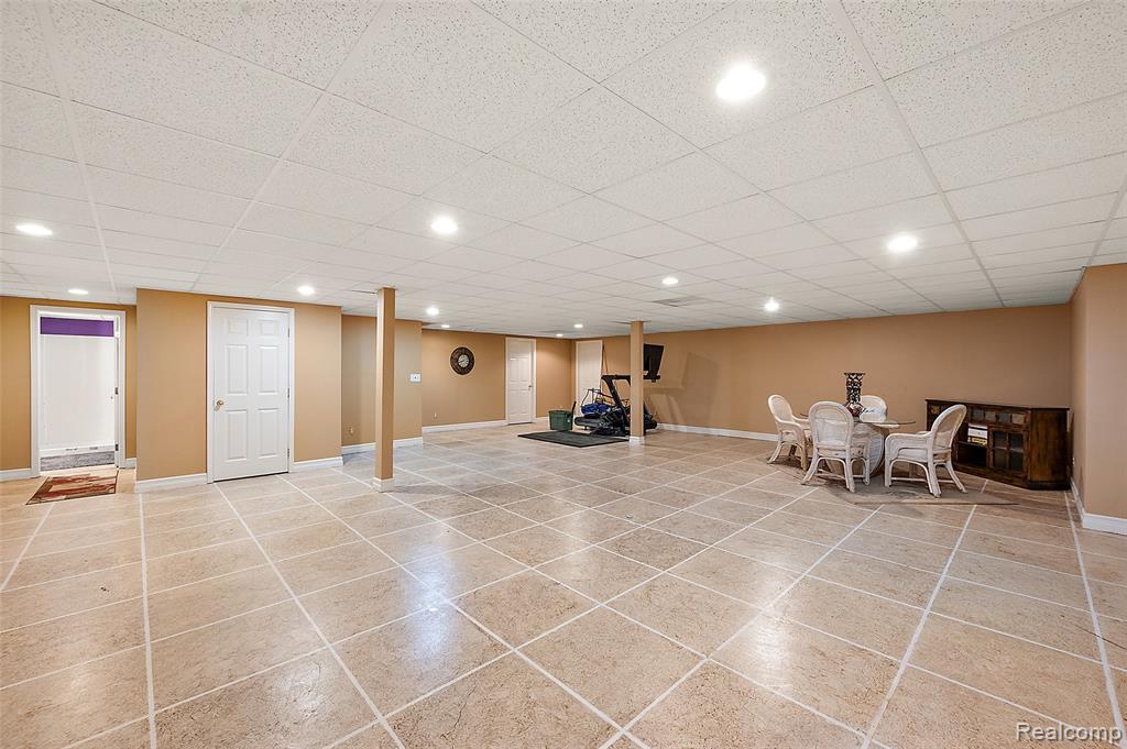 17840 Christine Boulevard N, Clinton Twp, MI 48038 — Photo 71