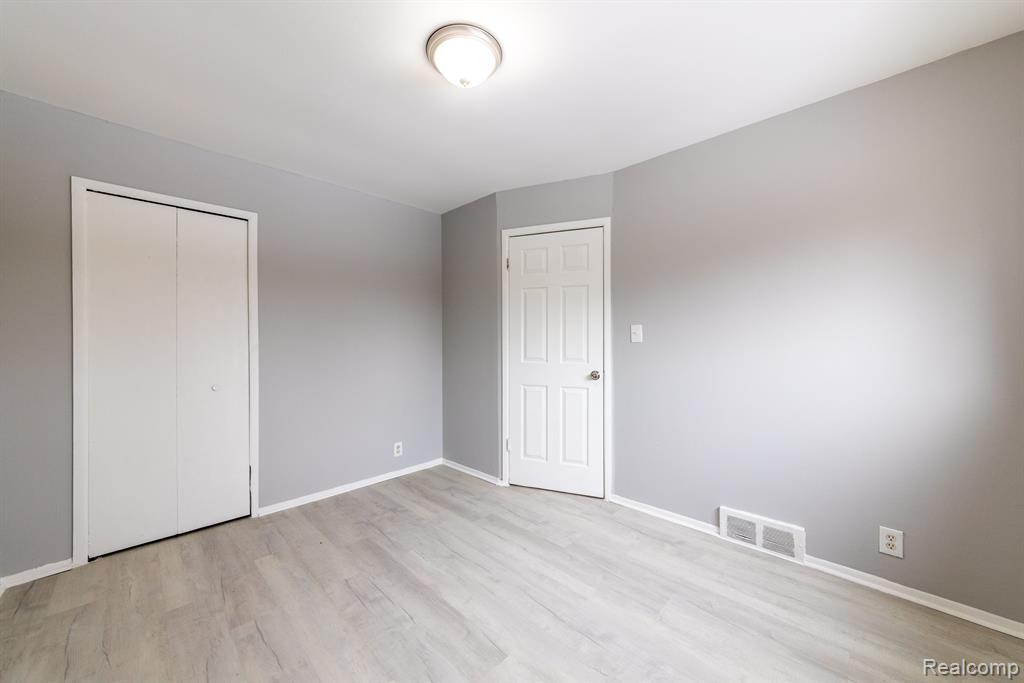 8041 VAUGHAN Street, Detroit, MI 48228 — Photo 11