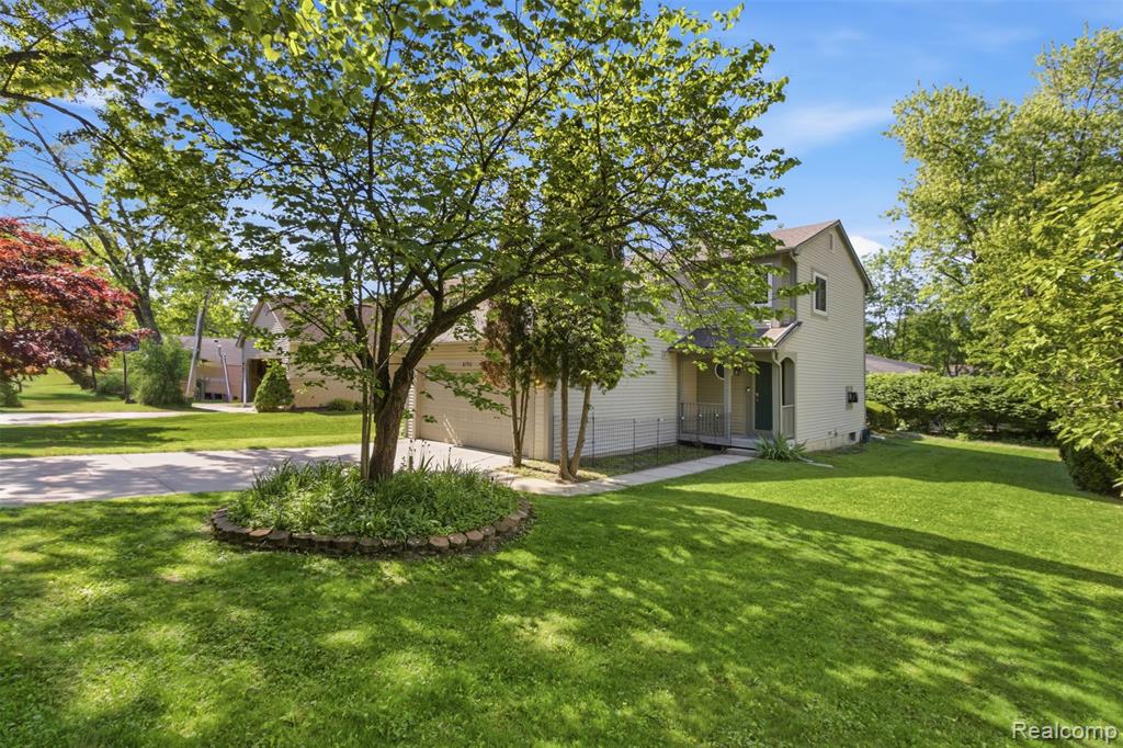 6790 Edwood Avenue, West Bloomfield, MI 48324 — Photo 2
