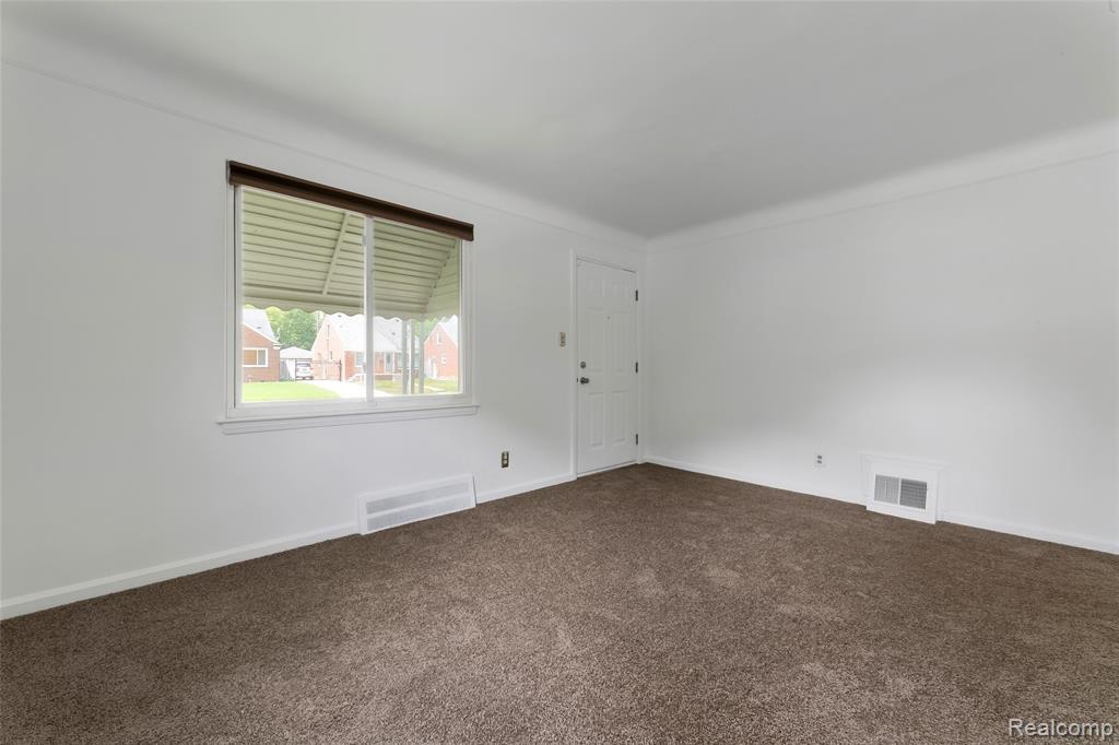 12000 Bramell, Redford, MI 48239 — Photo 14