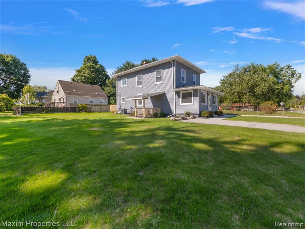 992 Parkwood Avenue, Ypsilanti, MI 48198 — Photo 7