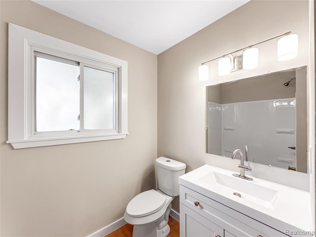 5552 Liberty Bell Road, Grand Blanc, MI 48439 — Photo 18