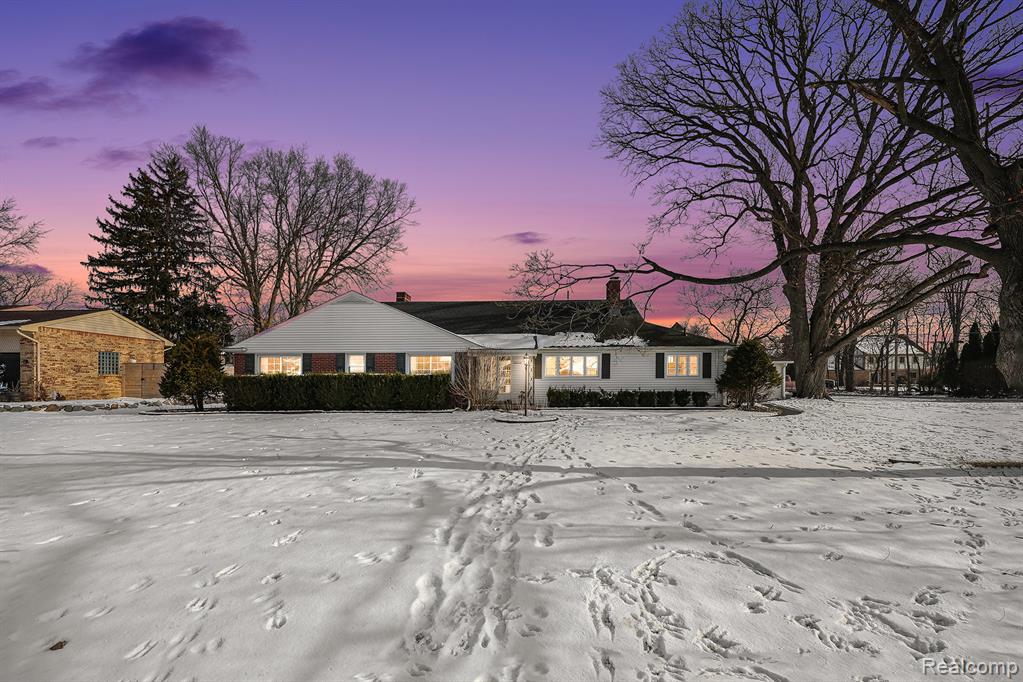 45420 Grant Park, Utica, MI 48317 — front exterior