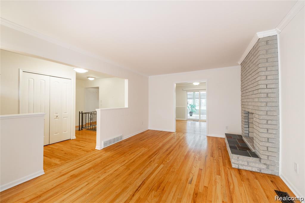 8258 Concord Road, Grosse Ile, MI 48138 — Photo 9