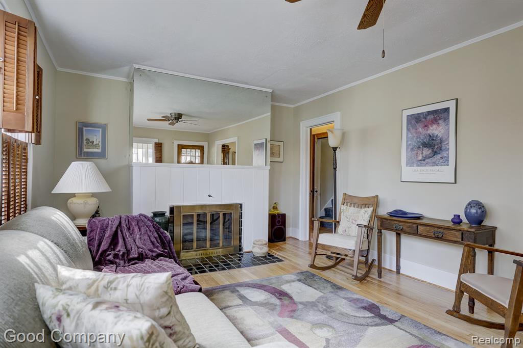 923 W 11 Mile Road, Royal Oak, MI 48067 — Photo 11