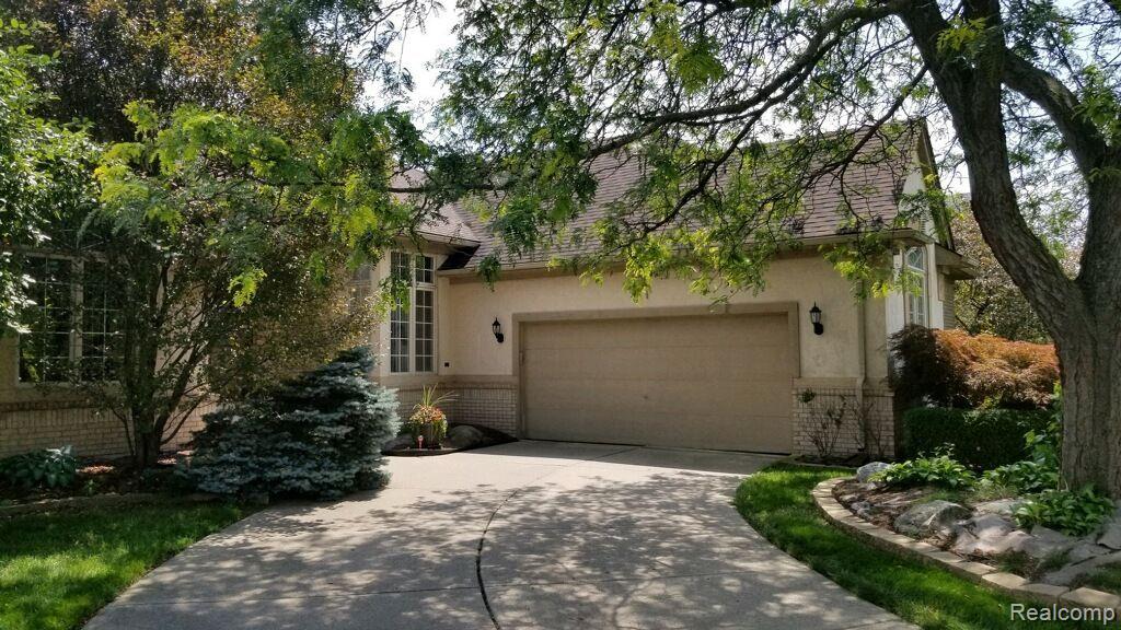 48280 ELMWOOD Drive, Shelby Twp, MI 48315 — Photo 8