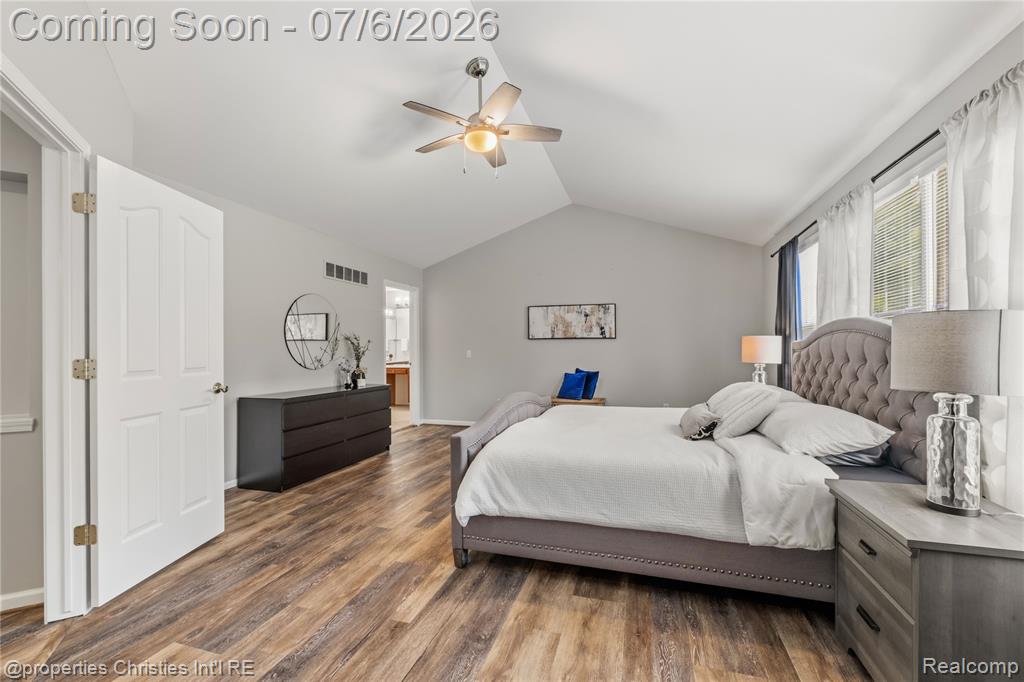 16223 Oak Forest Court, Northville, MI 48168 — Photo 37