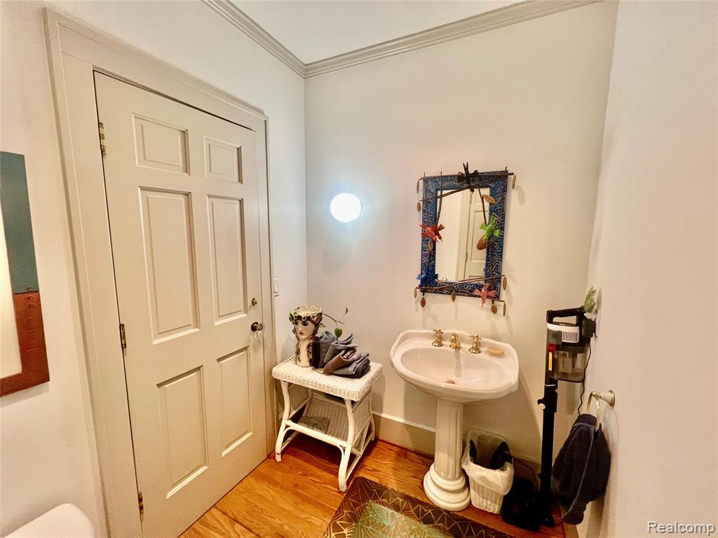 488 Vinewood Avenue, Birmingham, MI 48009 — Photo 11