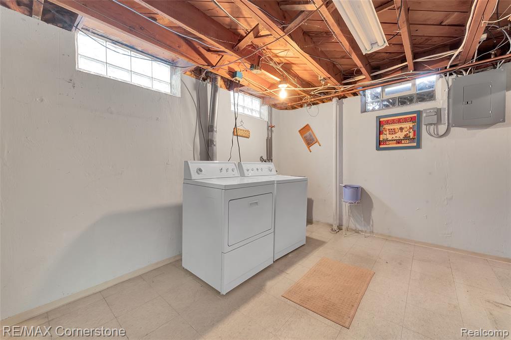 8219 Roselawn Street, Westland, MI — Photo 28
