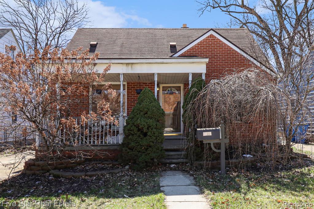 24691 Colgate Street, Dearborn Heights, MI 48125 — front exterior