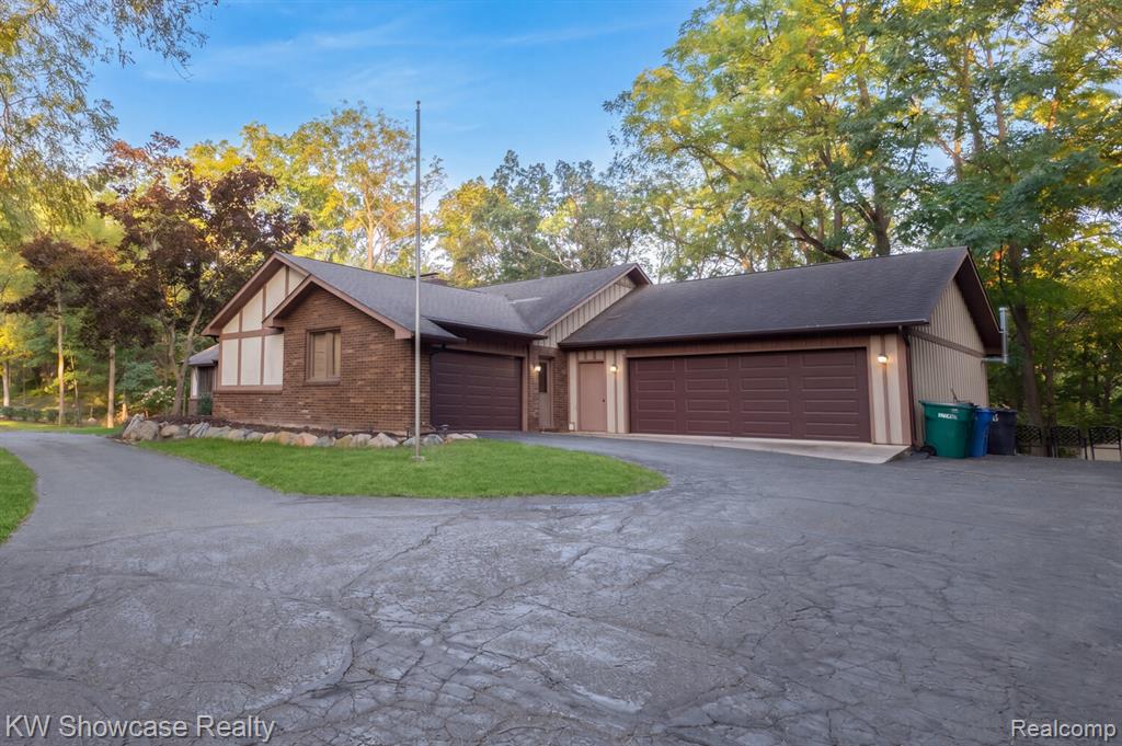 6138 Sundance Trail - Photo 3