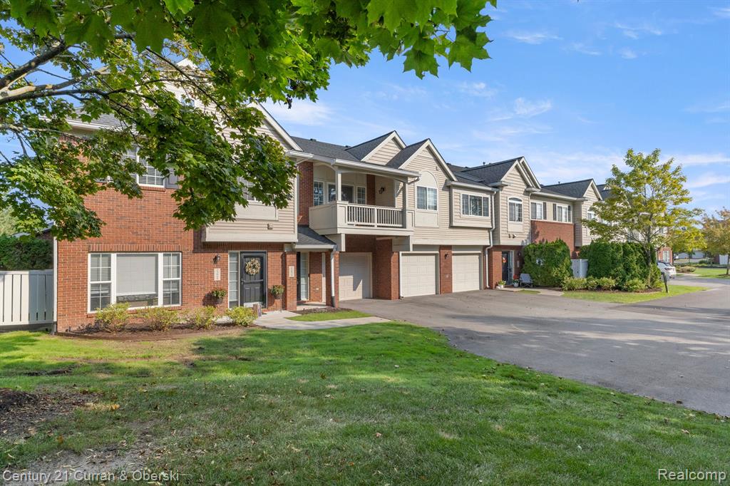 23070 FAIRLANE Boulevard, Woodhaven, MI 48183 — Photo 3