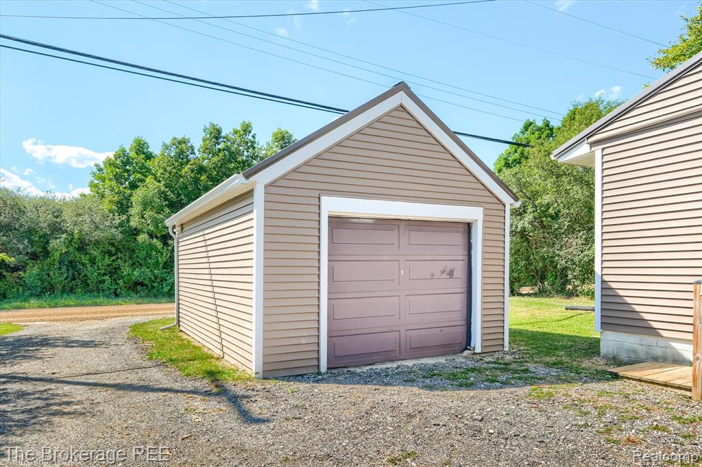 6463 N Dort Highway, Mount Morris, MI 48458 — Photo 36