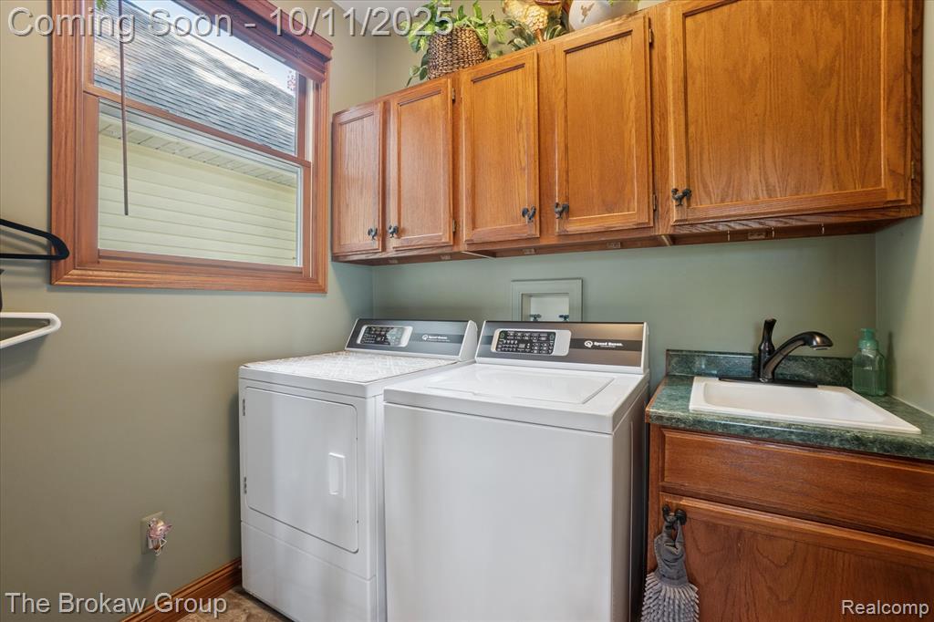 10216 Mill Pointe Drive, Goodrich Vlg, MI — Photo 27