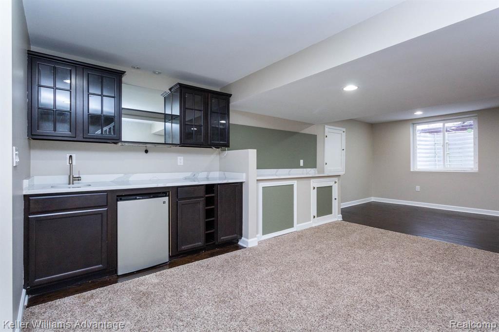 24975 Bloomfield Court, Novi, MI — Photo 42