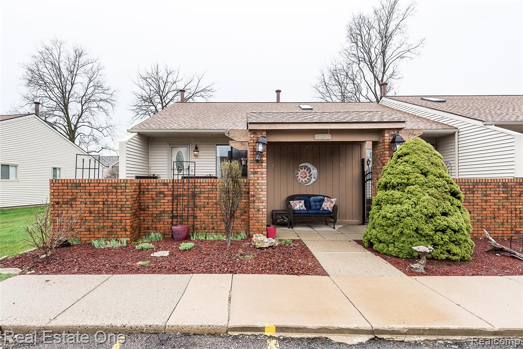 62072 York town Drive, 1, South Lyon, MI 48178 — Photo 3