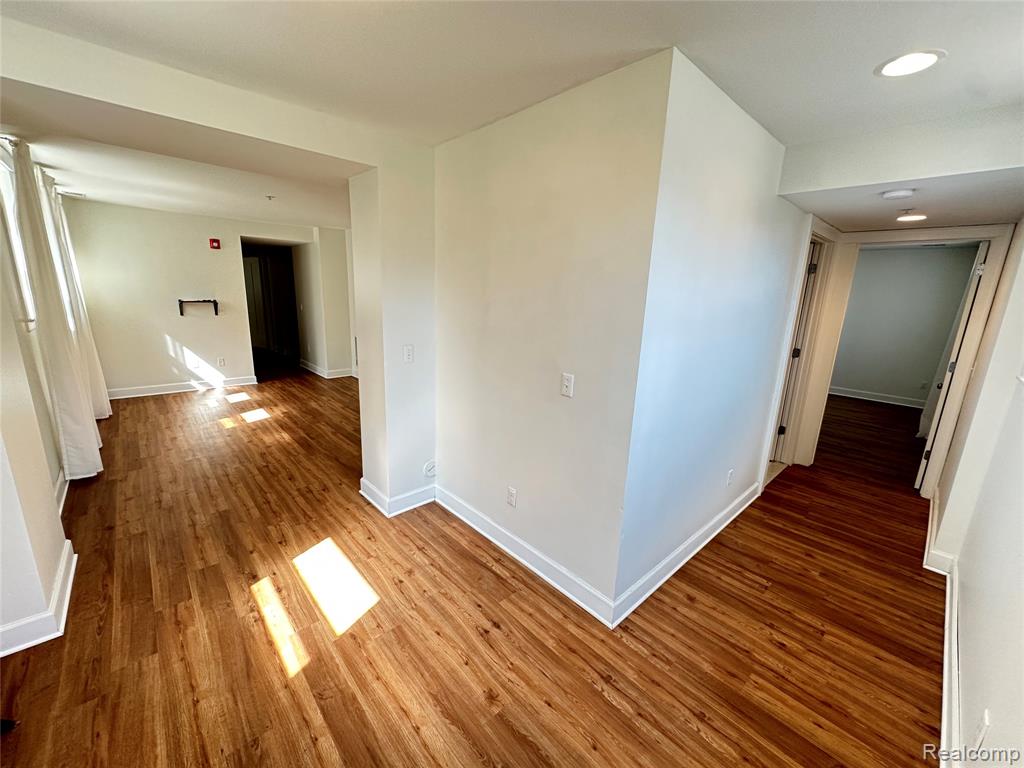 615 W Hancock Street, Detroit, MI 48201 — Photo 2