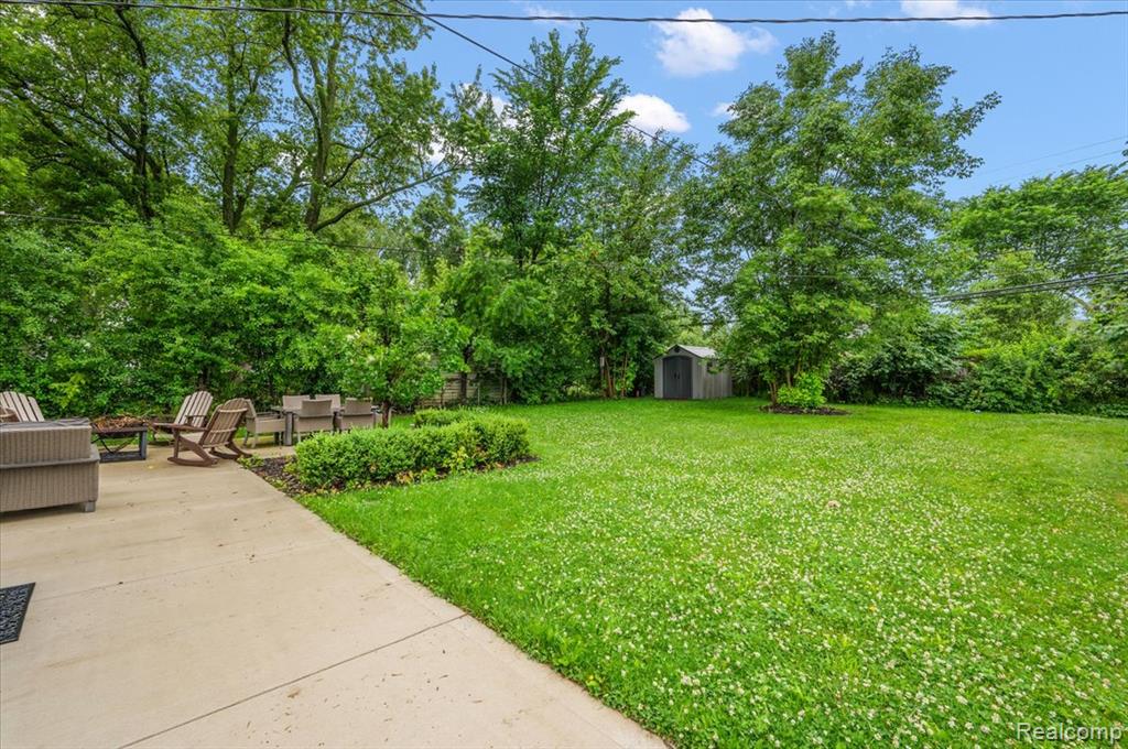 544 S Webik Avenue, Clawson, MI — Photo 33